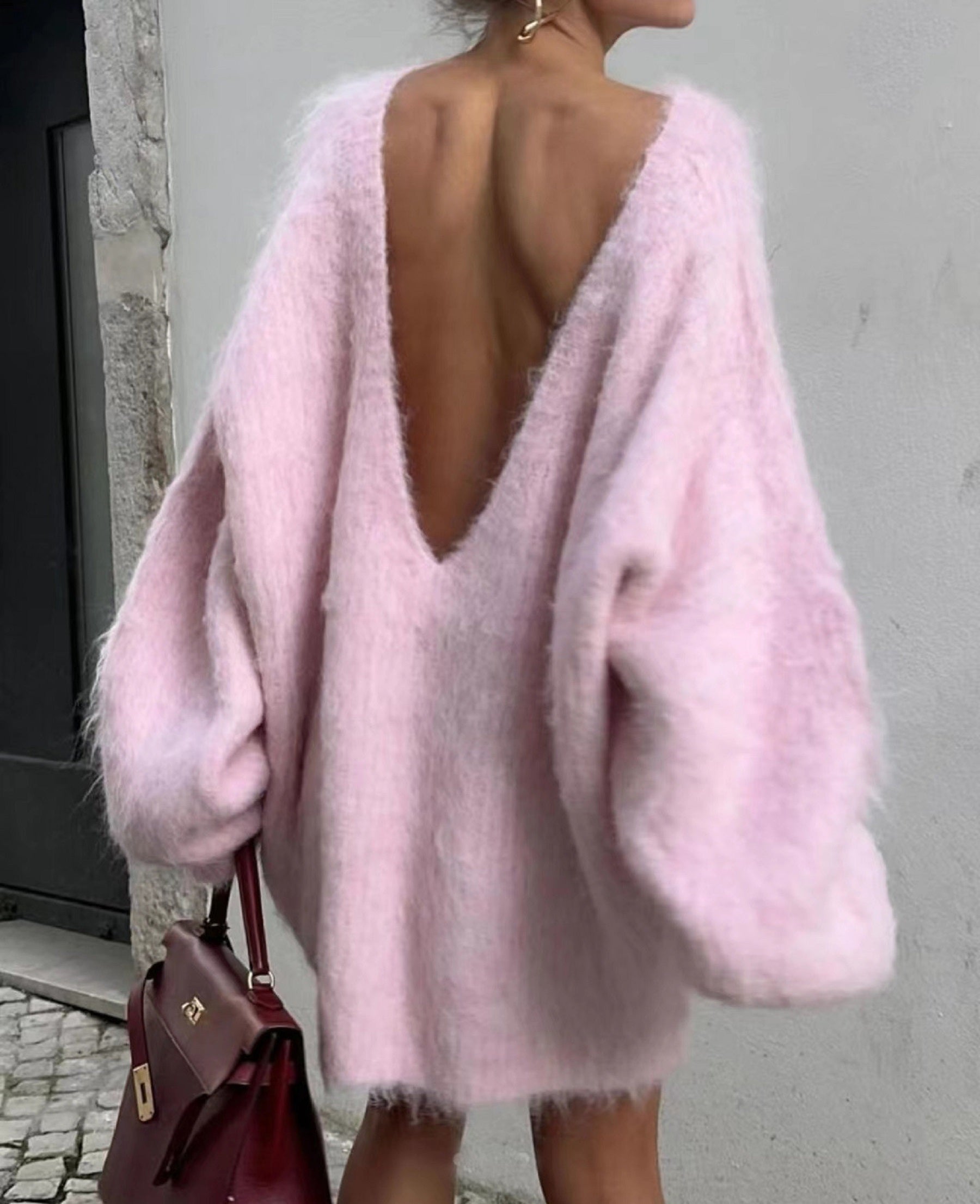 CurvesSense European and American V-shaped backless mid-length sweater for women in early autumn lazy style loose knitted sweater