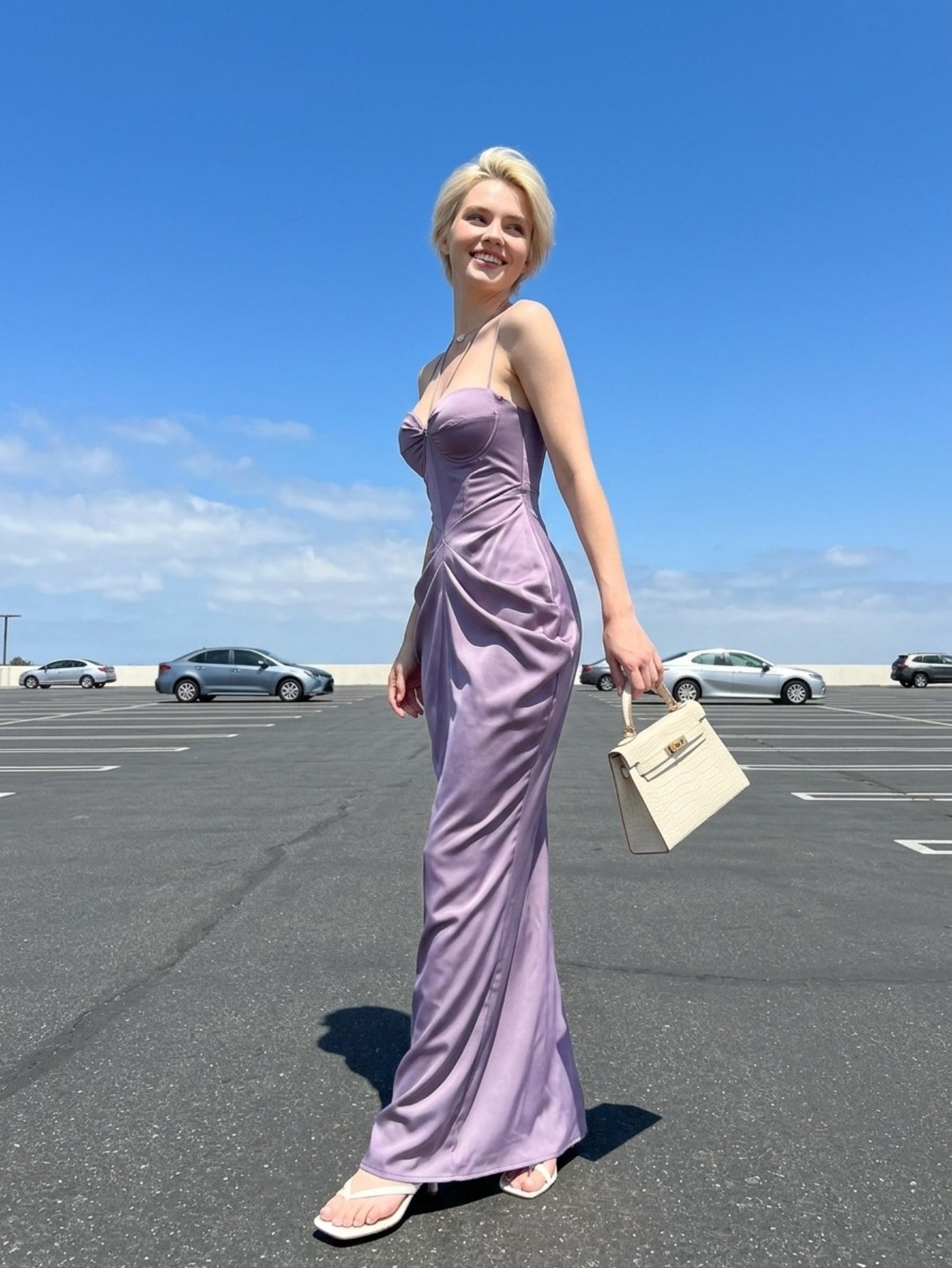 Women's Elegant Black Halter Neck Maxi Dress - Ruched Satin Evening Gown with Sweetheart Neckline for Formal Party
