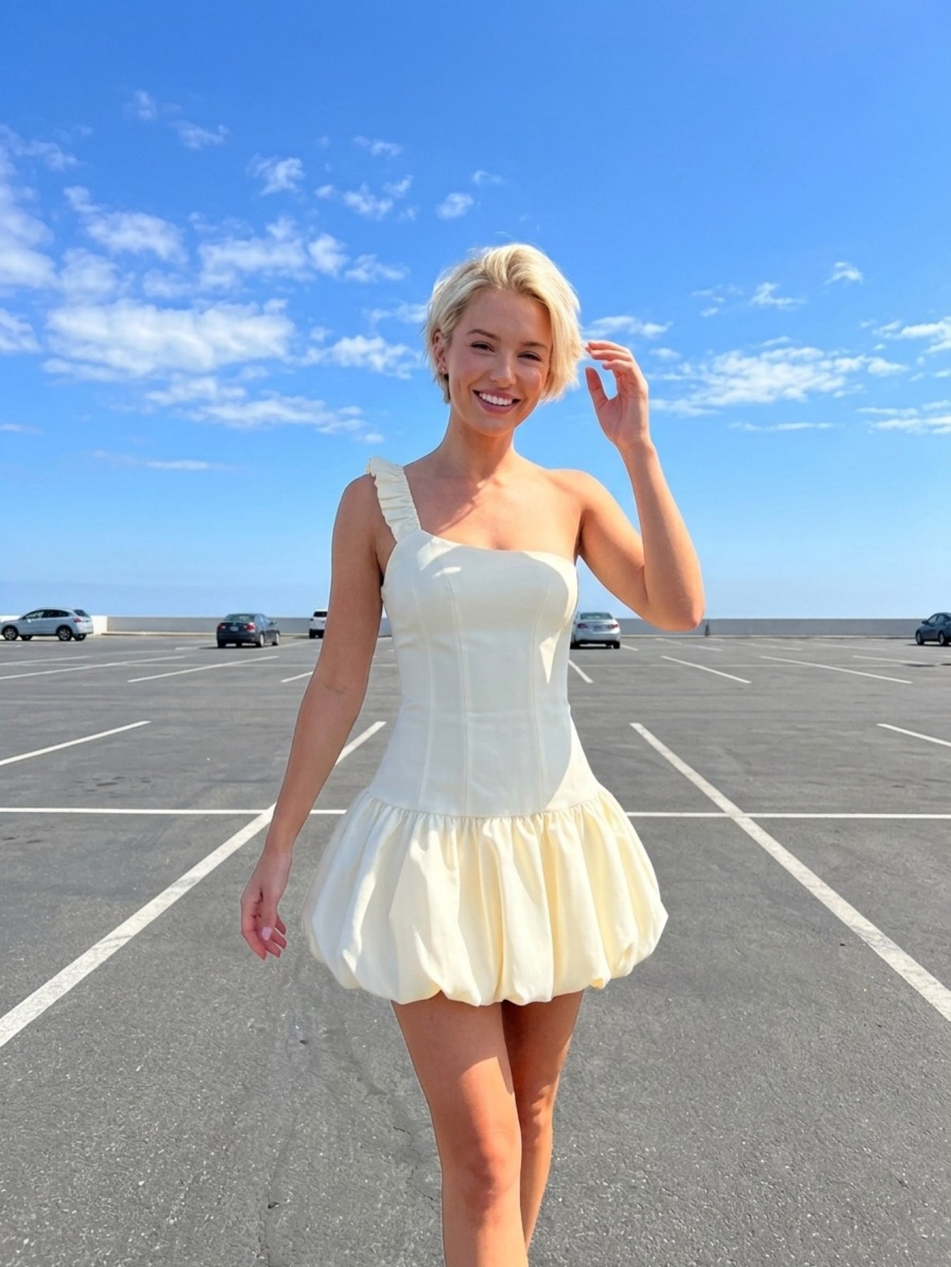 Women's Off-Shoulder Mini Dress - White Lace-Up Back Summer Casual Sundress