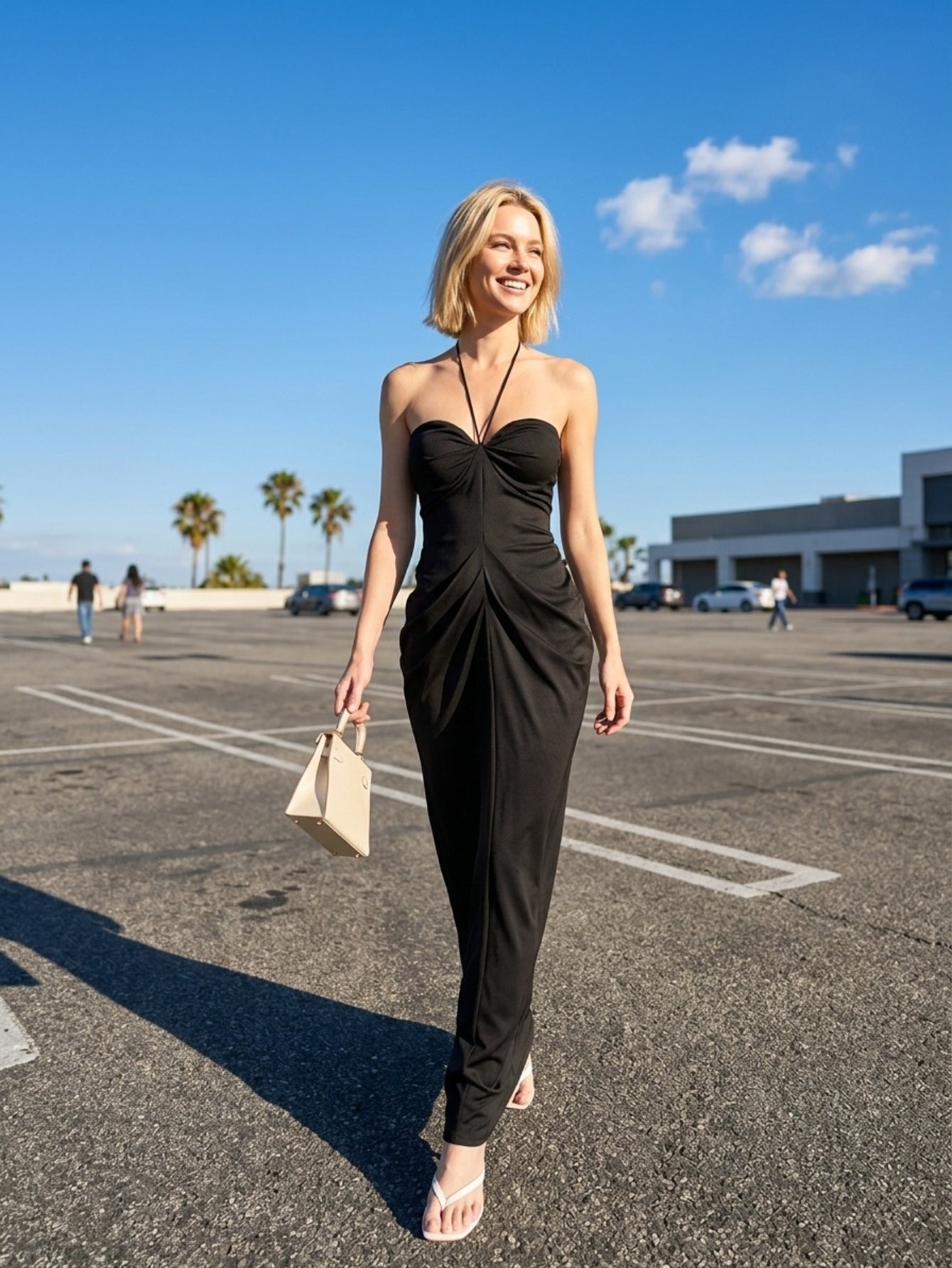 Women's Elegant Black Halter Neck Maxi Dress - Ruched Satin Evening Gown with Sweetheart Neckline for Formal Party